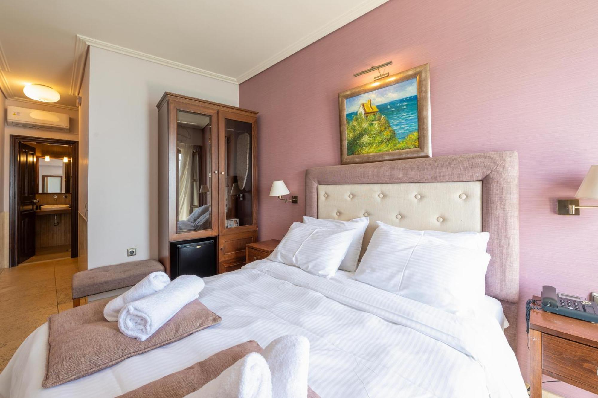 La Boheme Hotel 3*